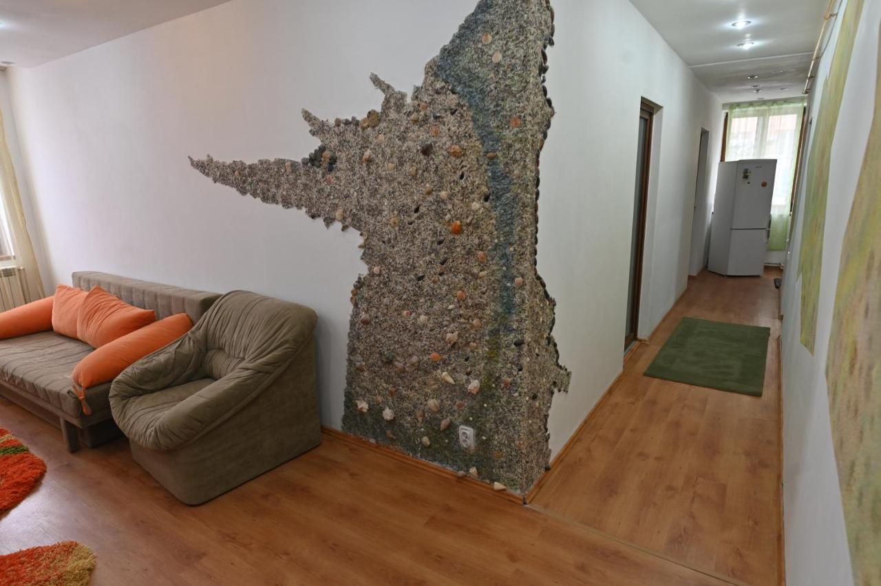 Apartament Camelia Petroşani Εξωτερικό φωτογραφία